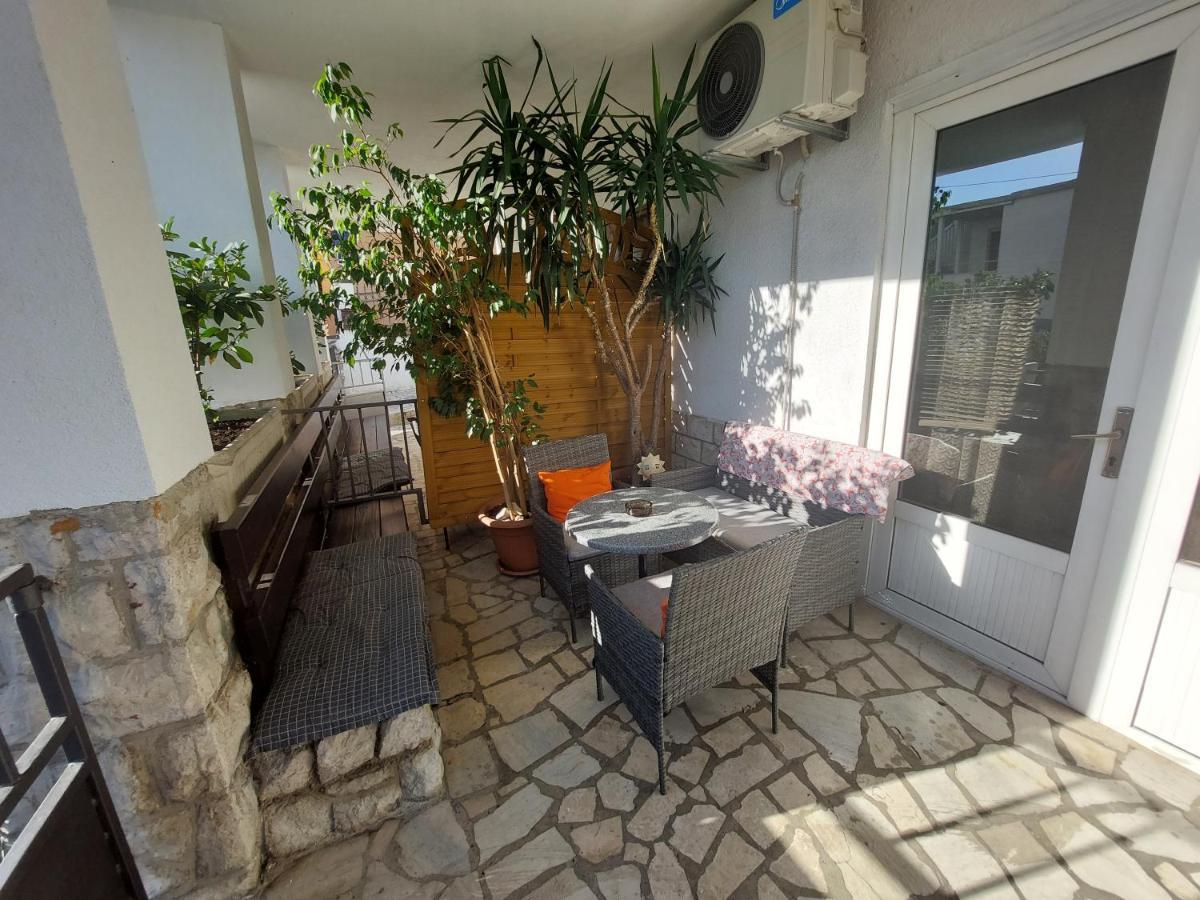 Loredana Apartments Crikvenica Eksteriør bilde